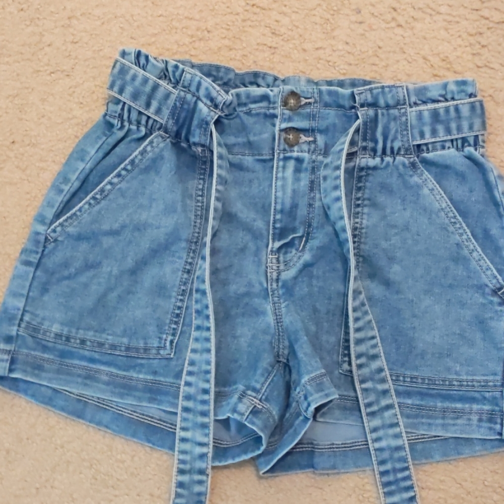 Paper bag waste jean shorts tie